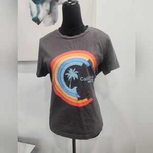 BOHME- SIZE L-  Graphic T-Shirt with Rainbow Design🌈🔆CALI BEACHES 🏖